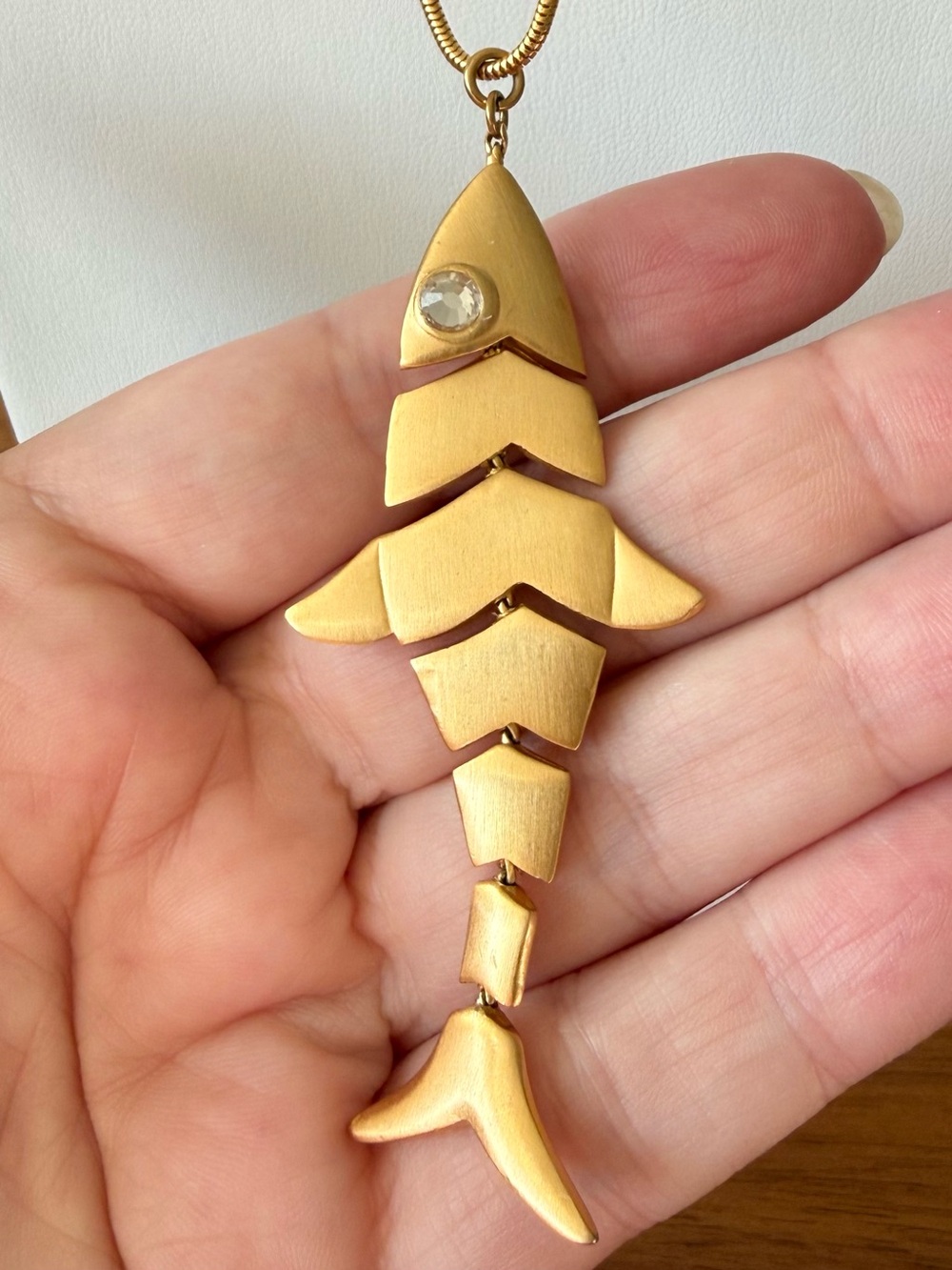Vintage Large Articulated Fish Pendant Glass Rhinestone Matte Goldtone Necklace